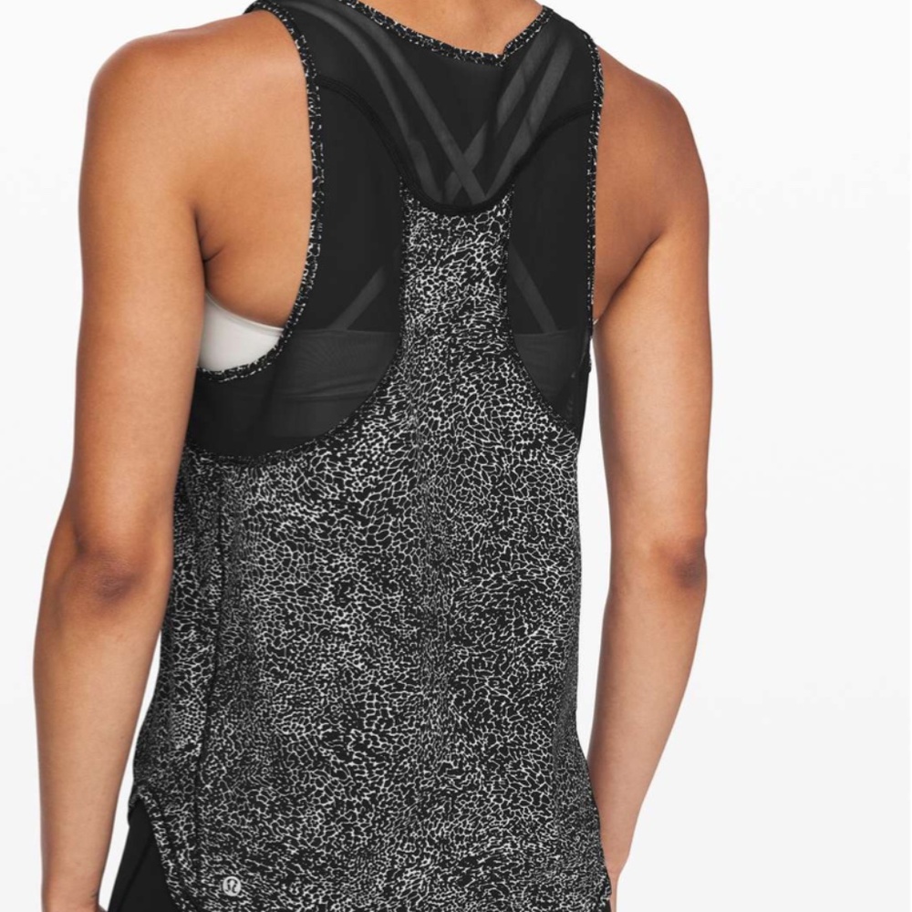 Lululemon Sculpt Tank II in Polar Shift Alpine White Black size 4 - Picture 3 of 9